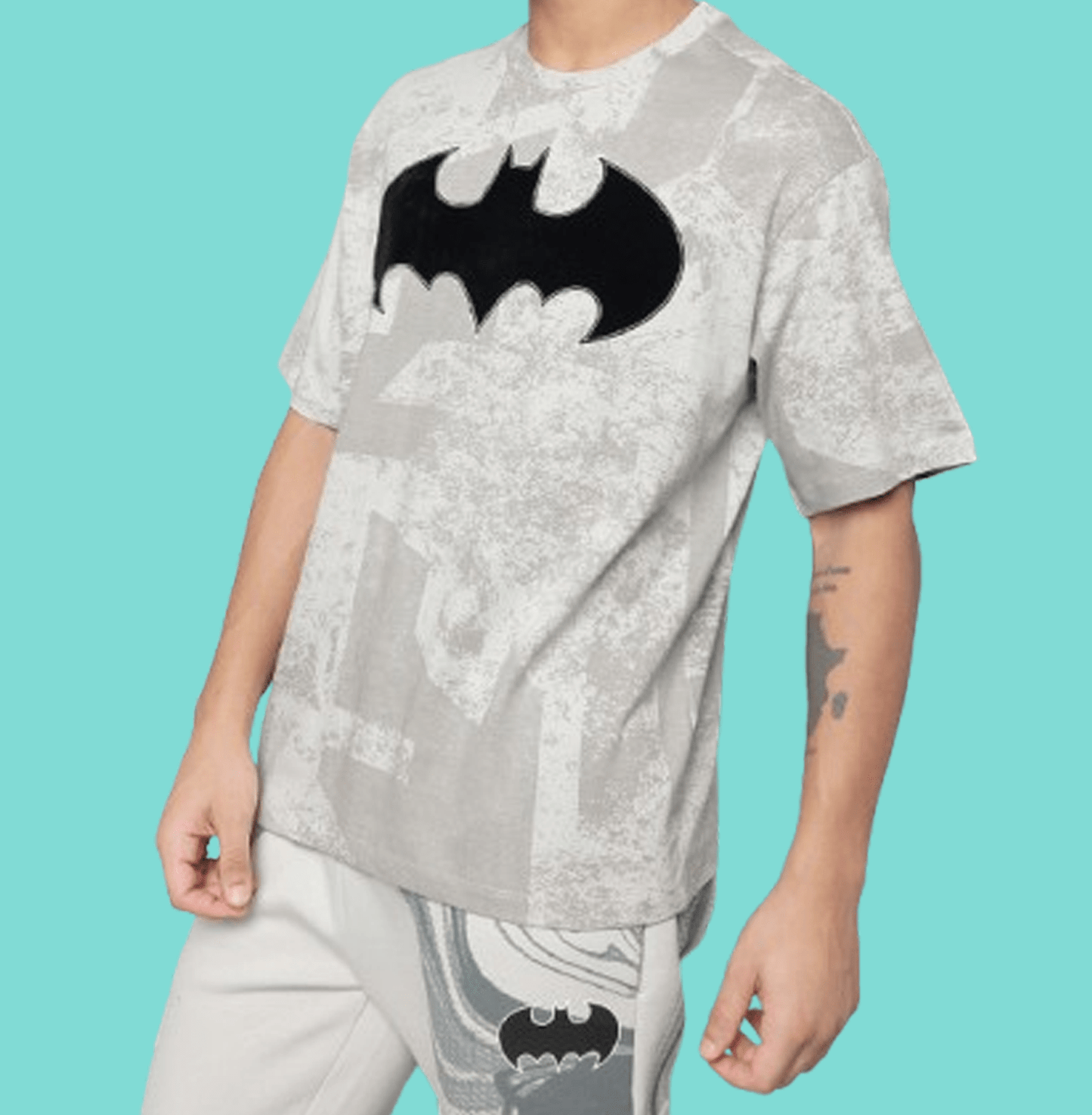 Batman 0780 Dawn Grey Mens T Shirt