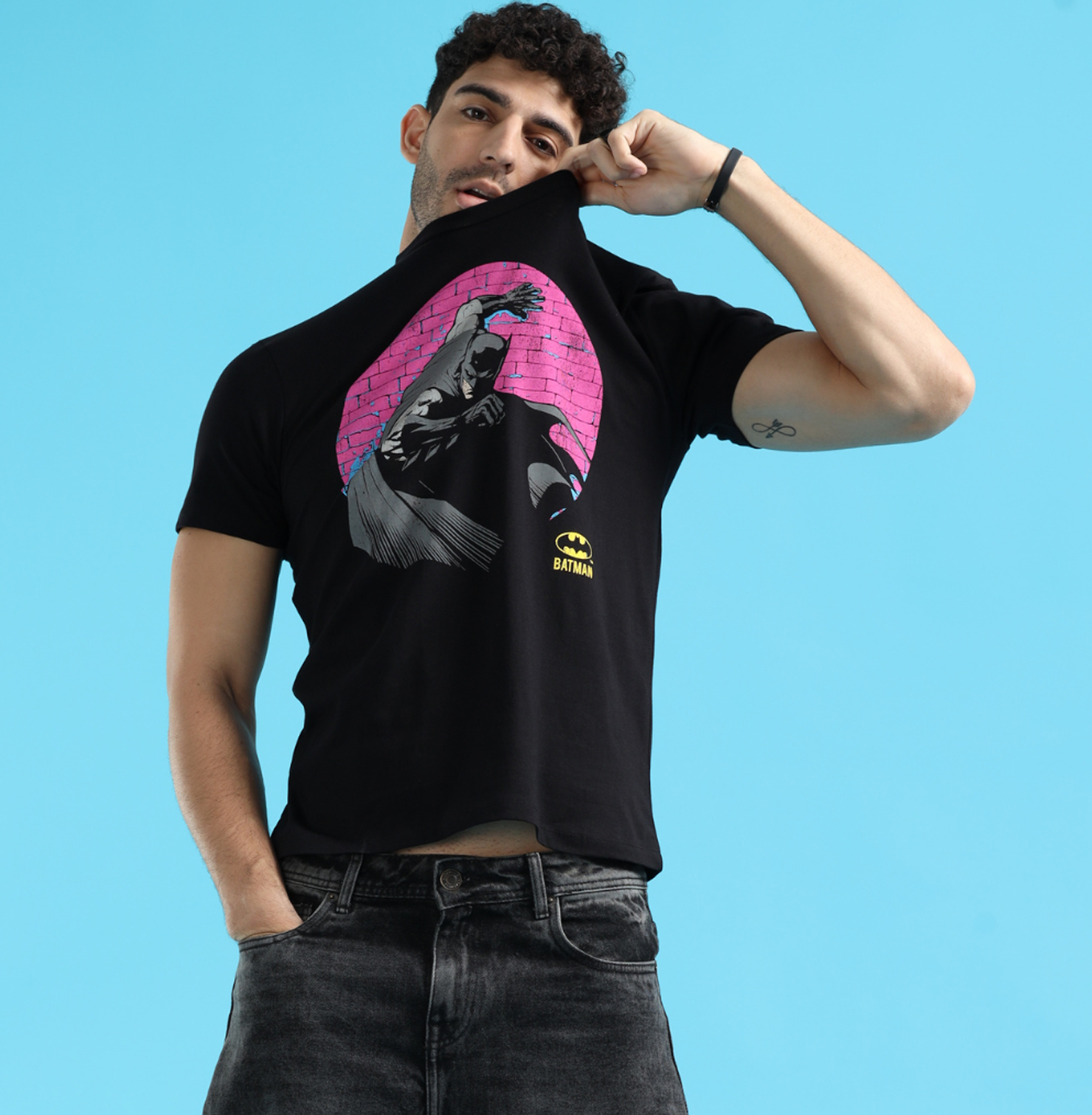 Batman 2694 Black Mens T Shirt - www.entertainmentstore.in