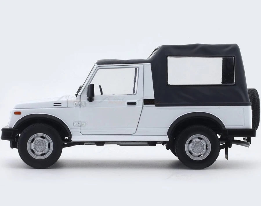 Suzuki SJ 410 Hard Top White 1 18 Car