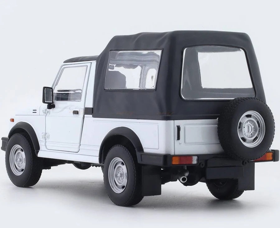Suzuki SJ 410 Hard Top White 1 18 Car