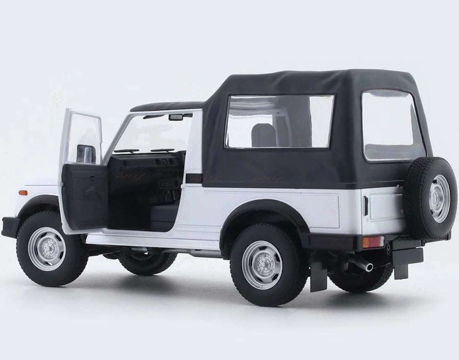 Suzuki SJ 410 Hard Top White 1 18 Car