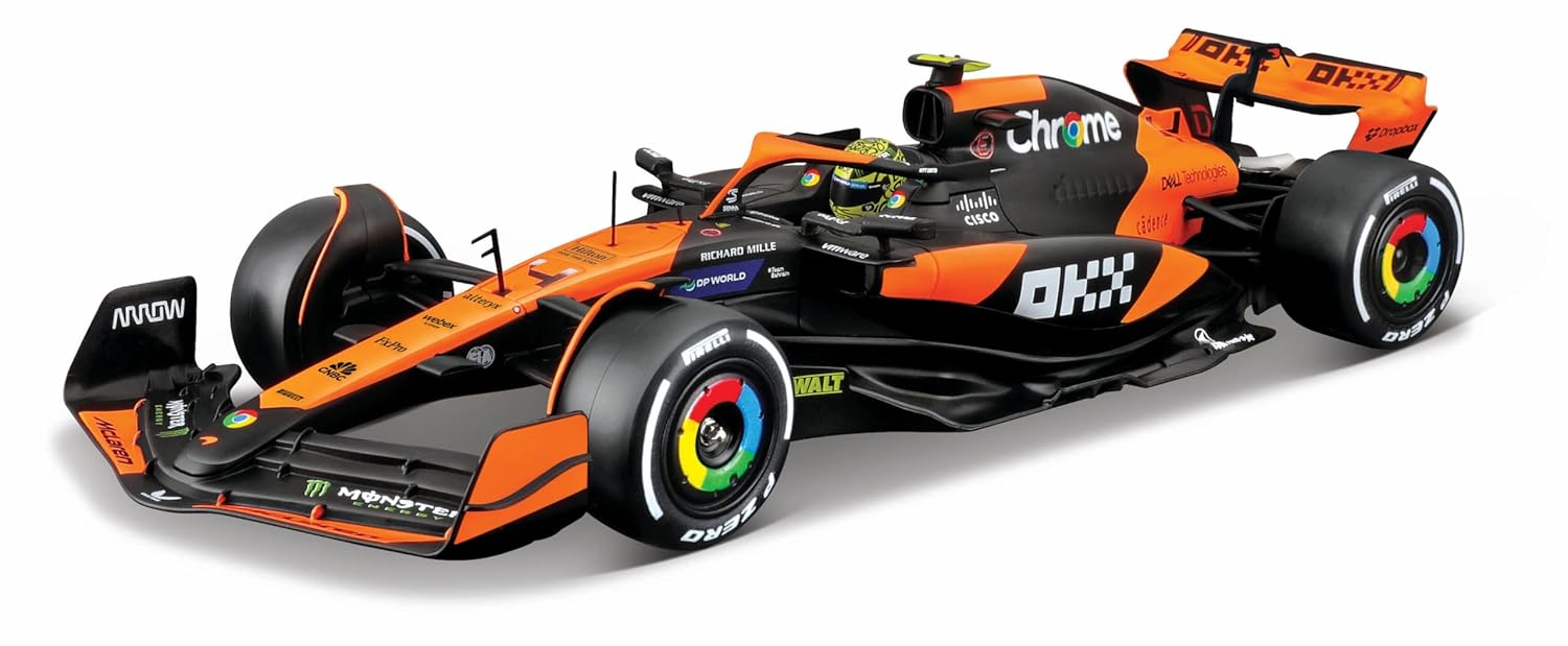 Bburago 1/24 Scale McLaren MCL38 Lando Norris #4 Diecast F1 Model with Helmet