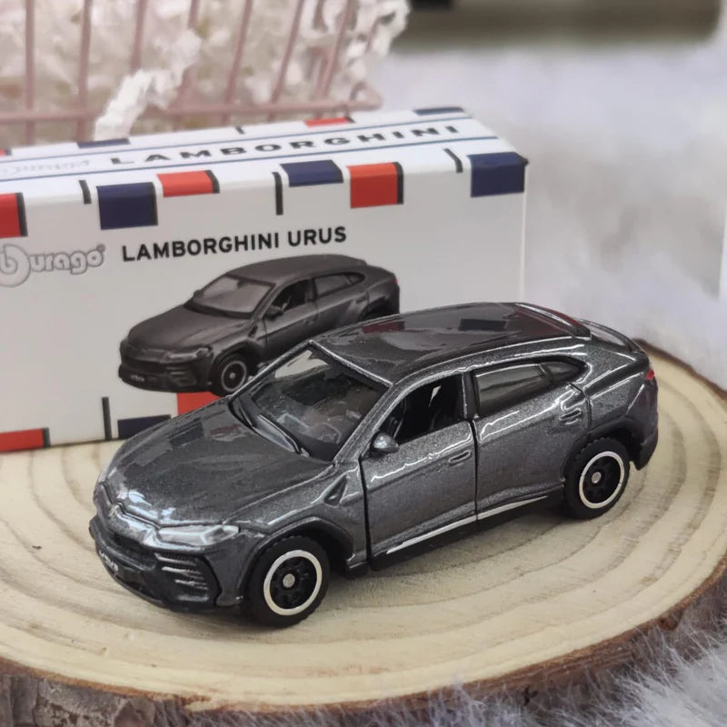 Lamborghini Urus 1:64