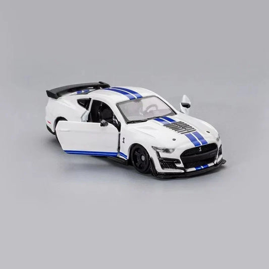 2020 Mustang Shelby GT500 white 1:64