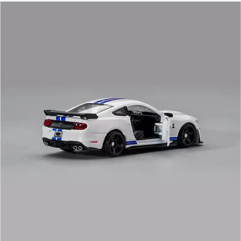 2020 Mustang Shelby GT500 white 1:64
