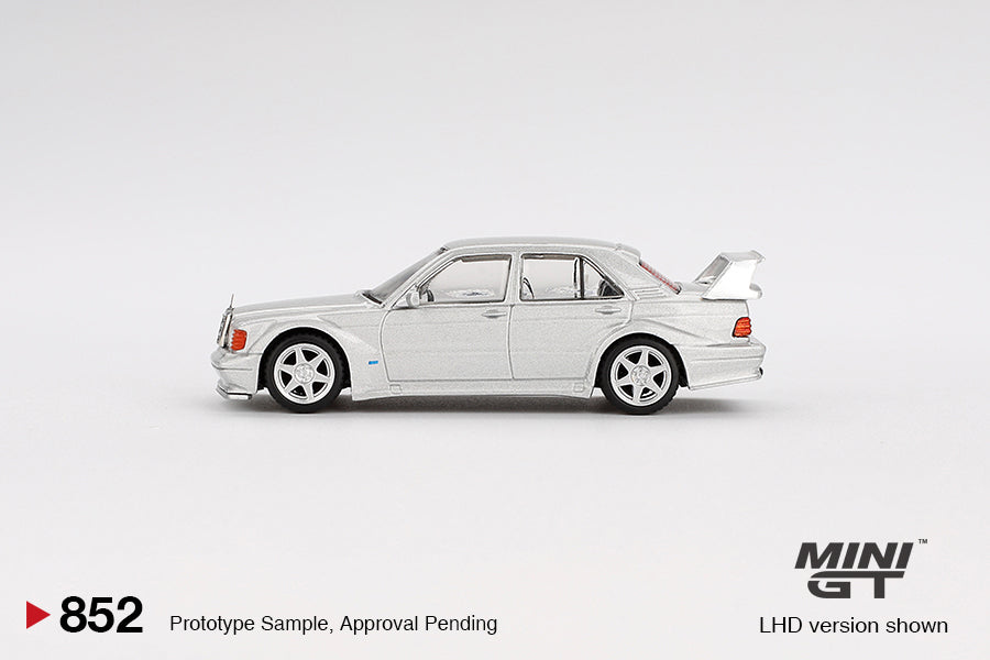 Mini GT 852 Car