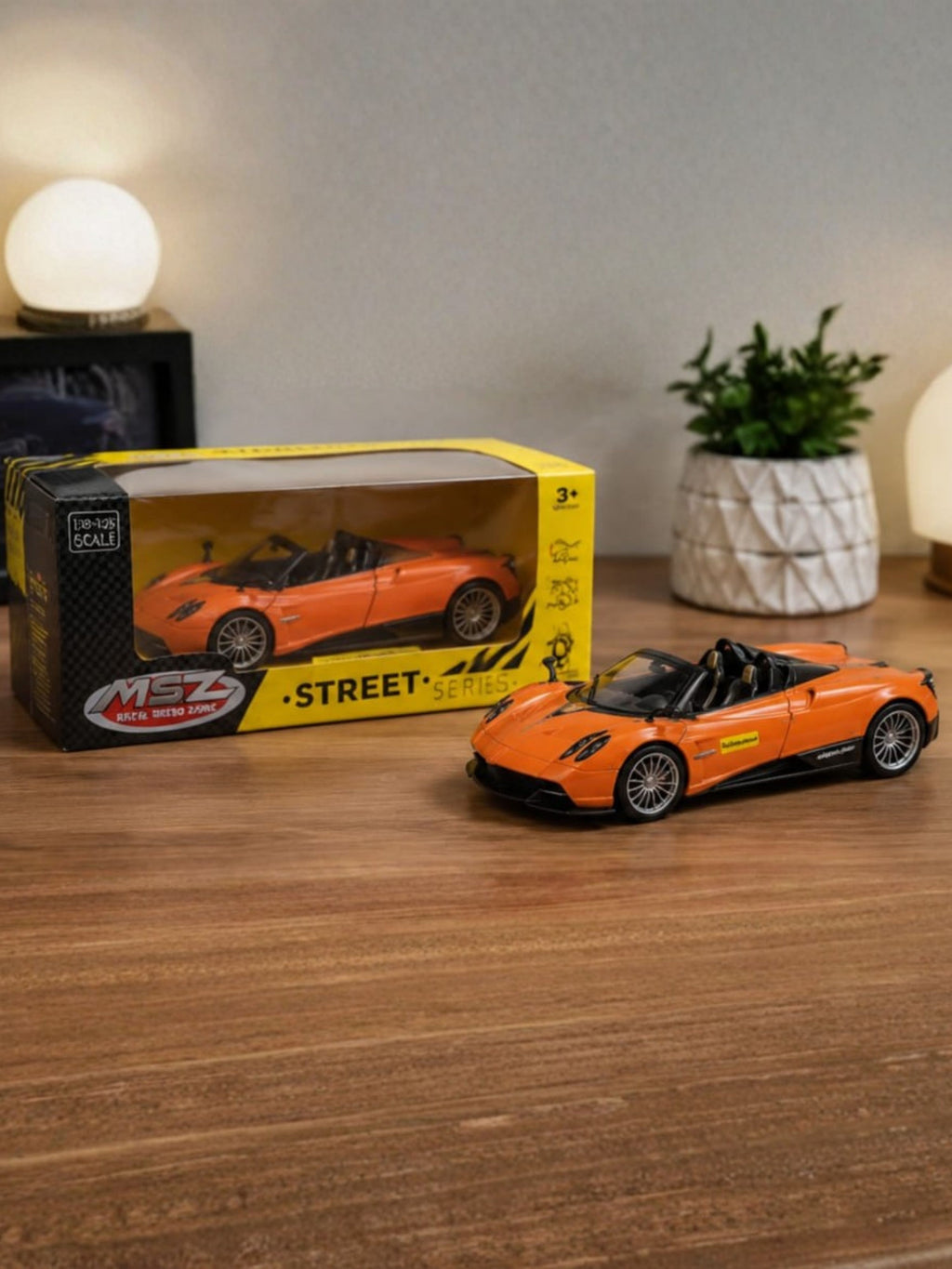 Pagani Huayra Roadster orange 1:24 MSZ licensed diecast Scale Model car