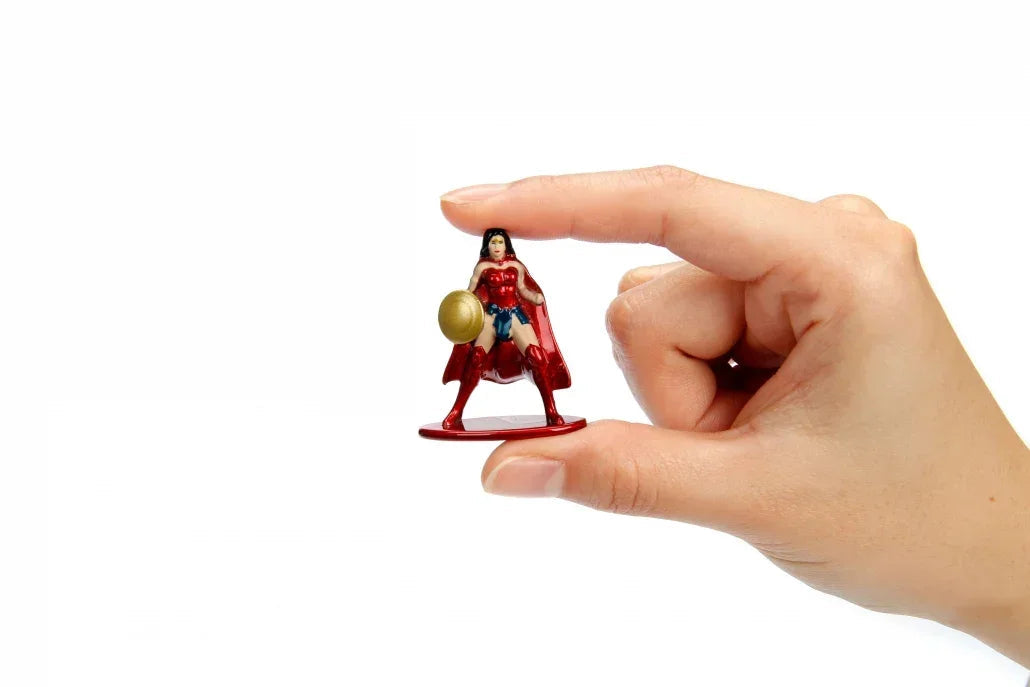 DC Wonder Woman Nano Metal Figure