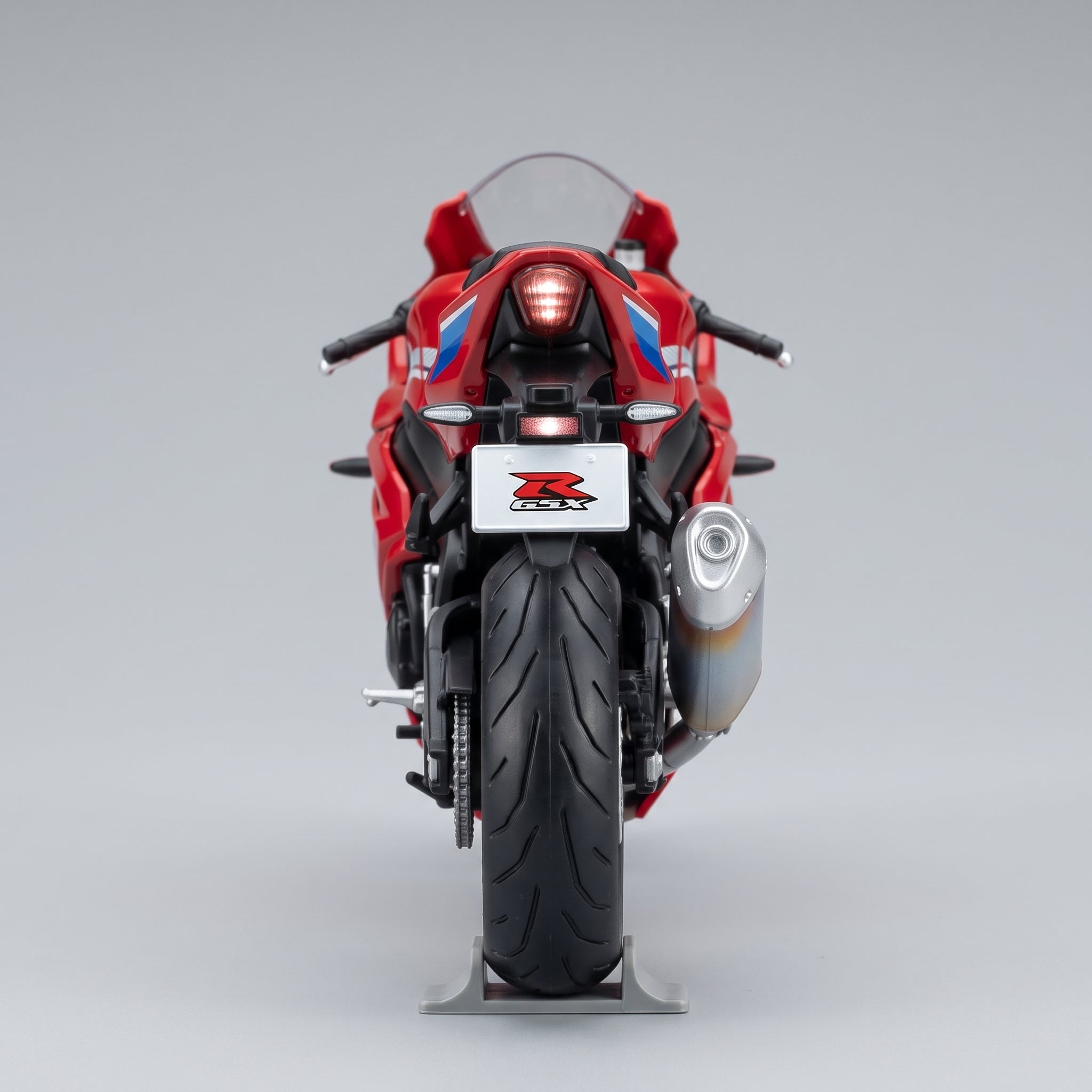 MSZ Die-cast model SUZUKI GSR-R1000, scale 1:12 Vehicle