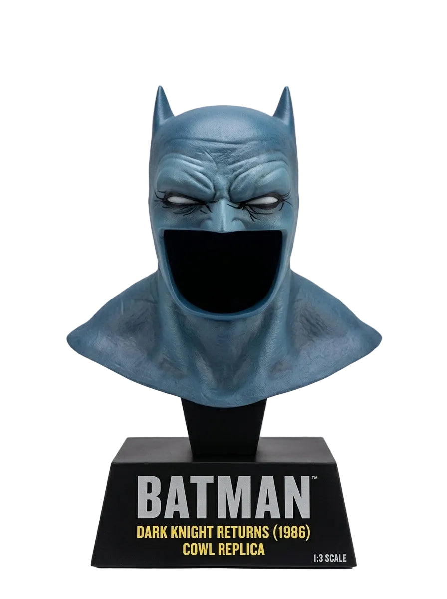 Batman Dark Knight Returns Blue Cowl Replica 1:3 Scale