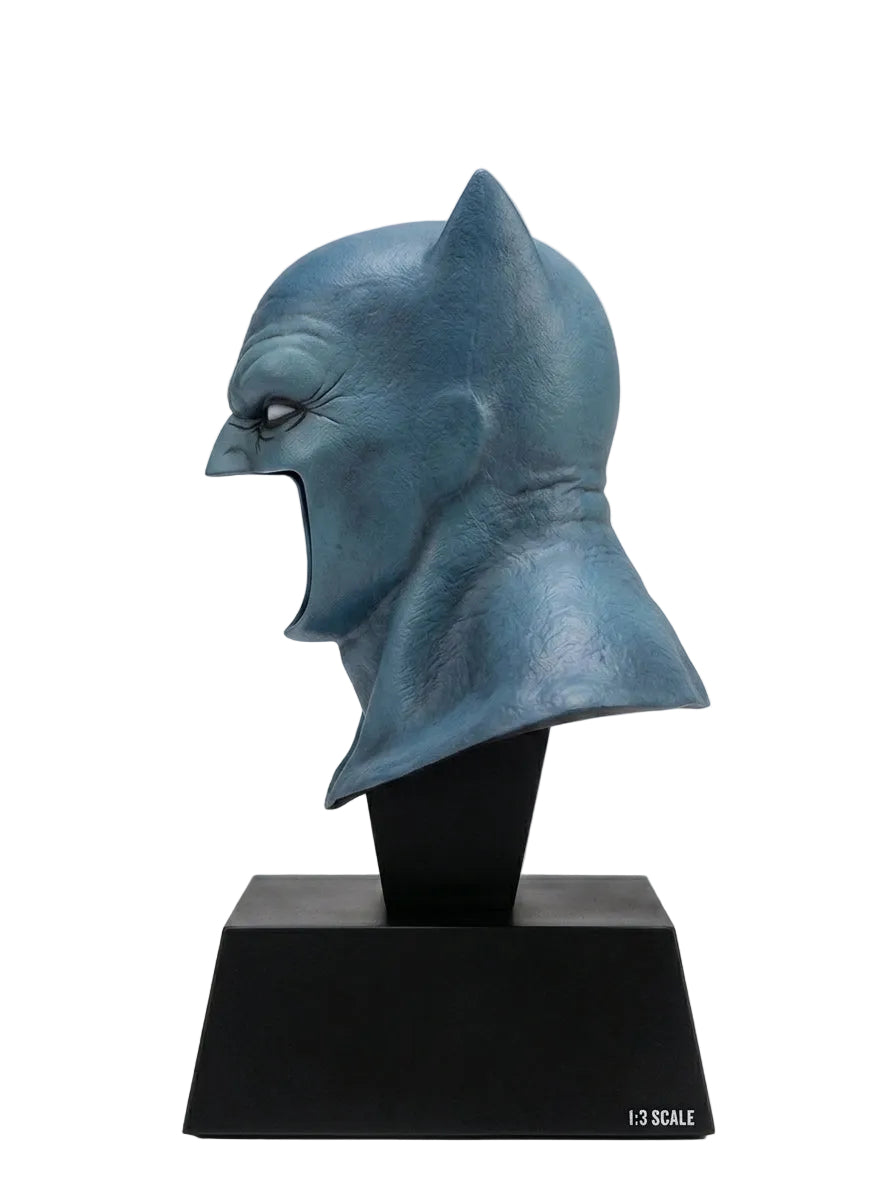 Batman Dark Knight Returns Blue Cowl Replica 1:3 Scale