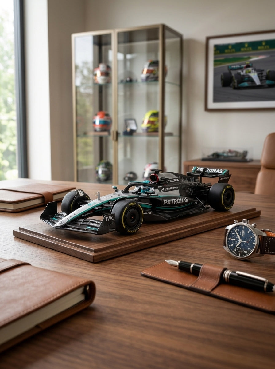 2024 Mercedes AMG F1 W15E No.44 With Pilot 1:24