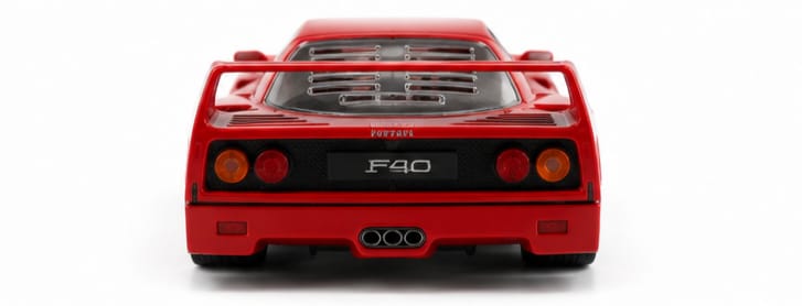 Bburago 1:24 Ferrari Roma Diecast Car