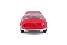 Bburago 1/24 Ferrari 250 GT Berlinetta Passo Corto Red